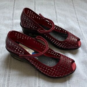 Jambu “Pluto” Women's Burgundy Peep Toe Wedge